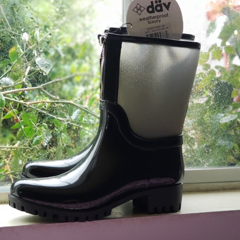 New Addy Luxury Rainboots Black zipper Shimmer